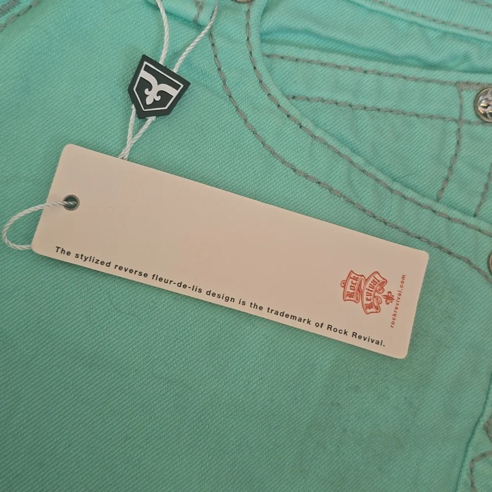 Rock Revival Women's Aqua Jean Shorts Size 28 Women's - Picture 3 of 8